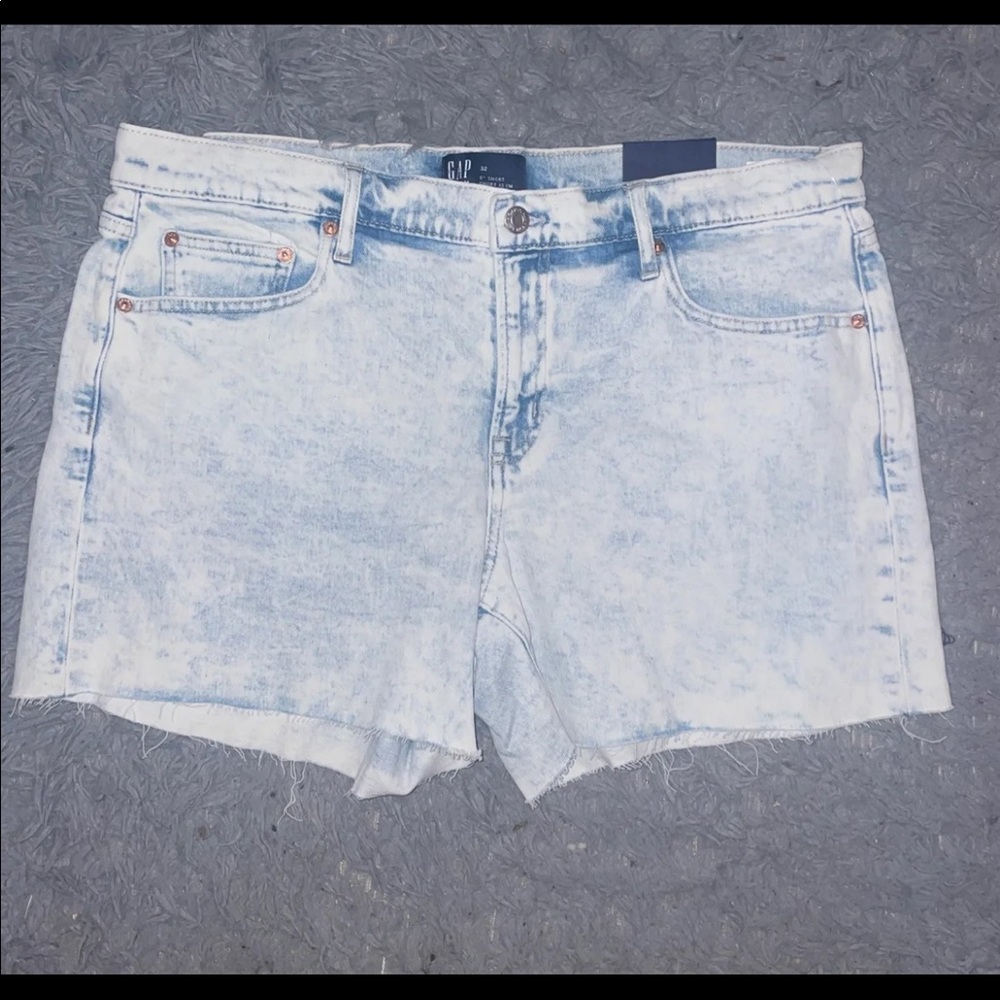 Gap Mid Rise Denim Shorts 5” short size 32